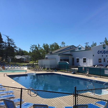 Motel And Camping Colibri Caraquet Exterior photo