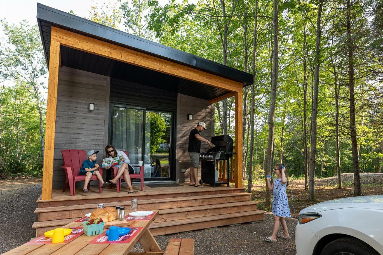 Motel And Camping Colibri Caraquet Exterior photo